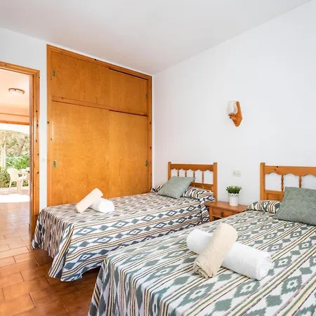 Brisa Mar 2, 2 Bedroom Apartment, Cala'n Bosch Сон-Шоригер