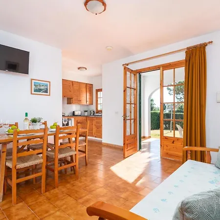 Brisa Mar 2, 2 Bedroom Apartment, Cala'n Bosch * Son Xoriguer